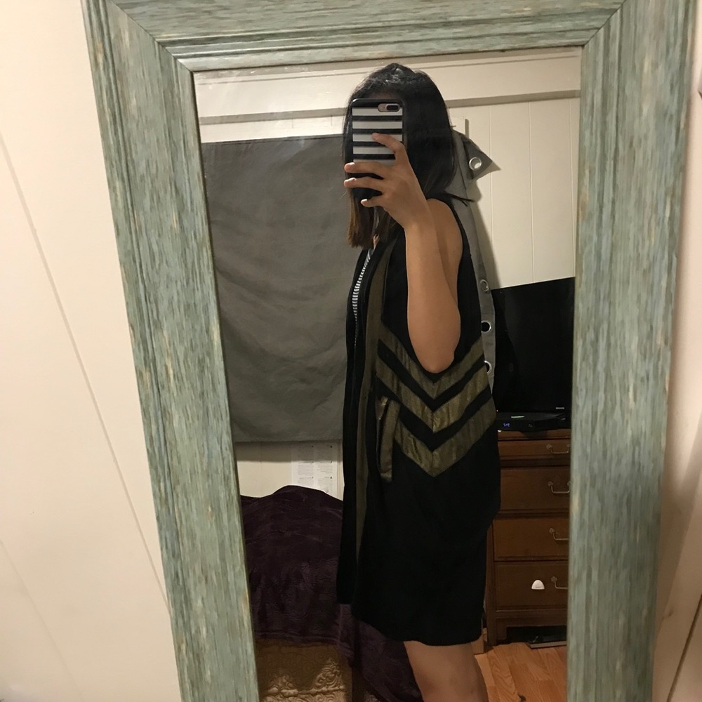 BUNDLE!!!! Cardigans🌻 - Picture 8 of 11
